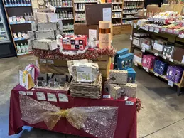 643-biocoop-cavaillon-epicurien-bio-magasin-cadeau-noel-cosmetique.webp