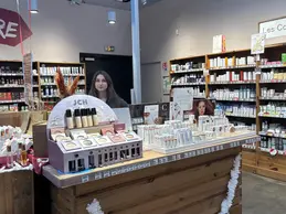 643-biocoop-cavaillon-epicurien-bio-magasin-cosmetique-maquillage-equipe.webp