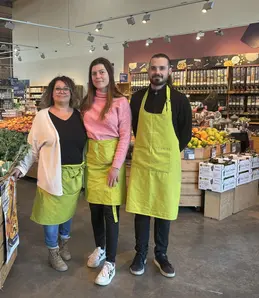 643-biocoop-cavaillon-epicurien-bio-magasin-equipe-fruit-legume-saison.webp