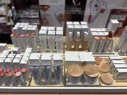 643-biocoop-cavaillon-epicurien-bio-magasin-maquillage-bien-etre.webp